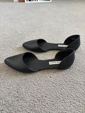 Steve Madden Black D'Orsay Pointed Flats